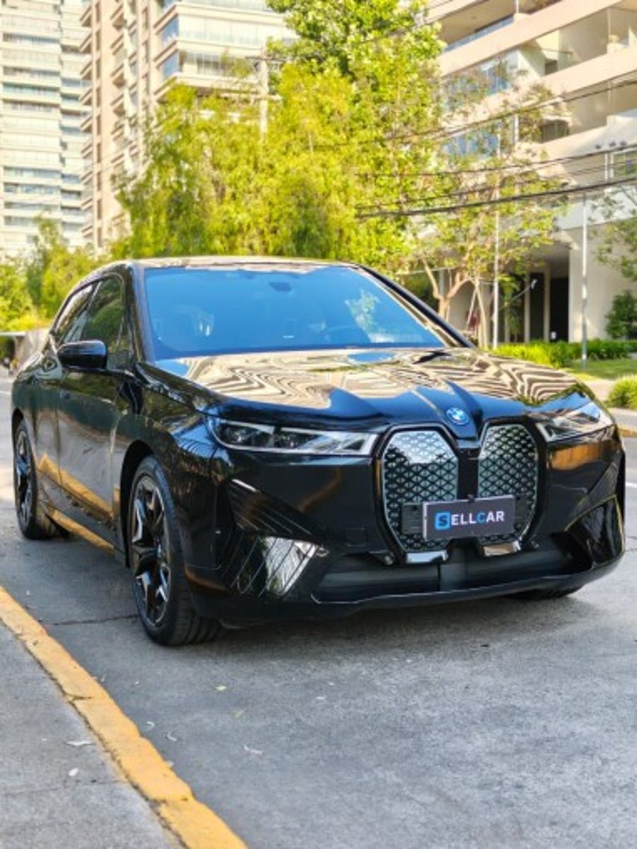 BMW Ix 2023 - Imagen 3 de 16