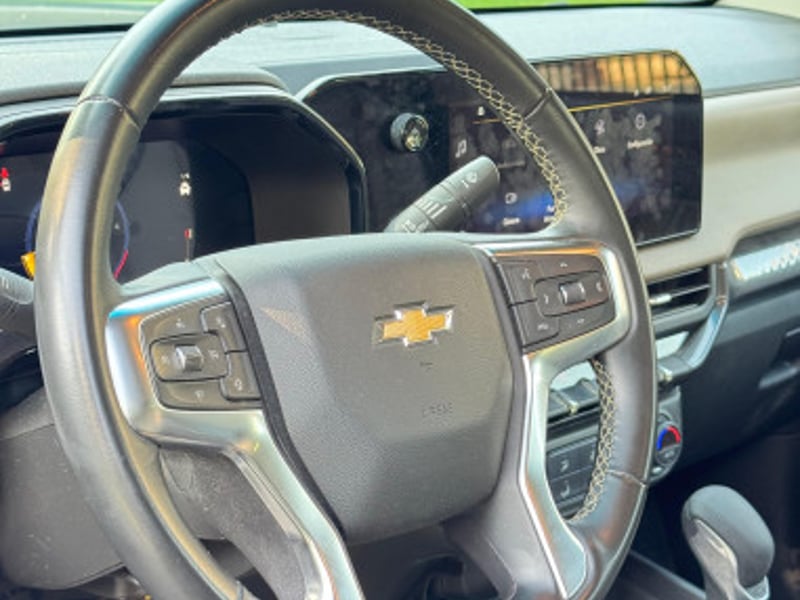 Chevrolet COLORADO 2024 - Imagen 11 de 12