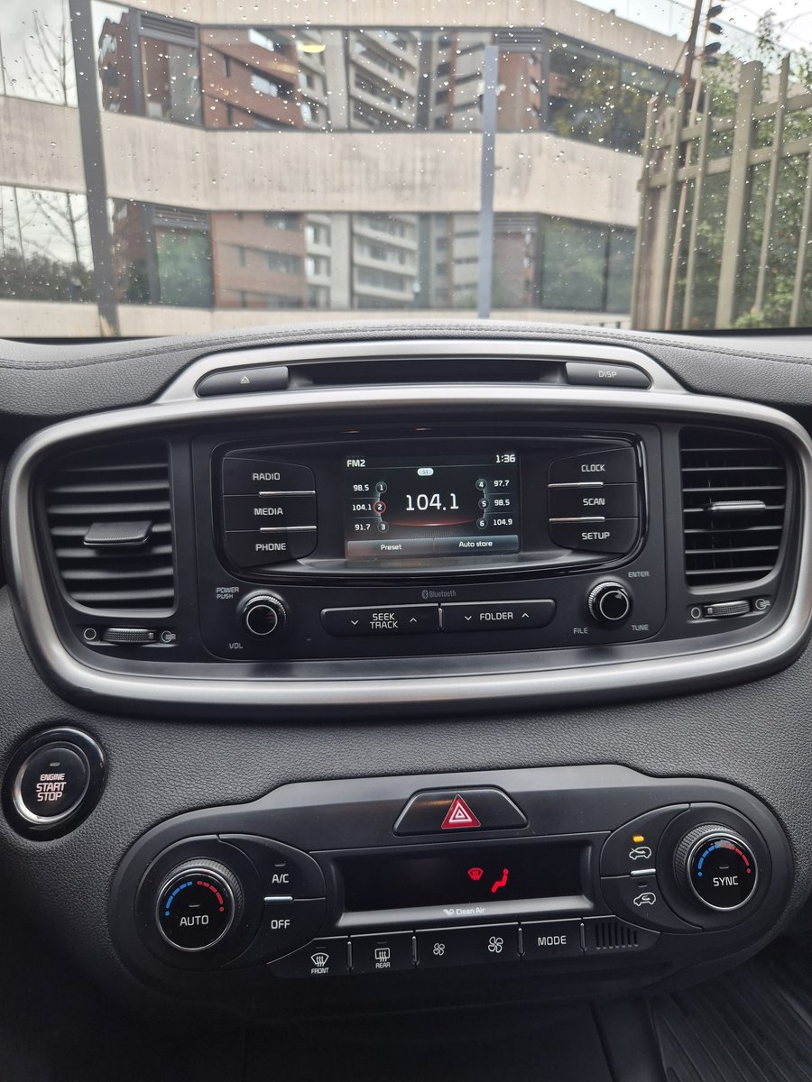 Kia SORENTO 2015 - Imagen 13 de 17