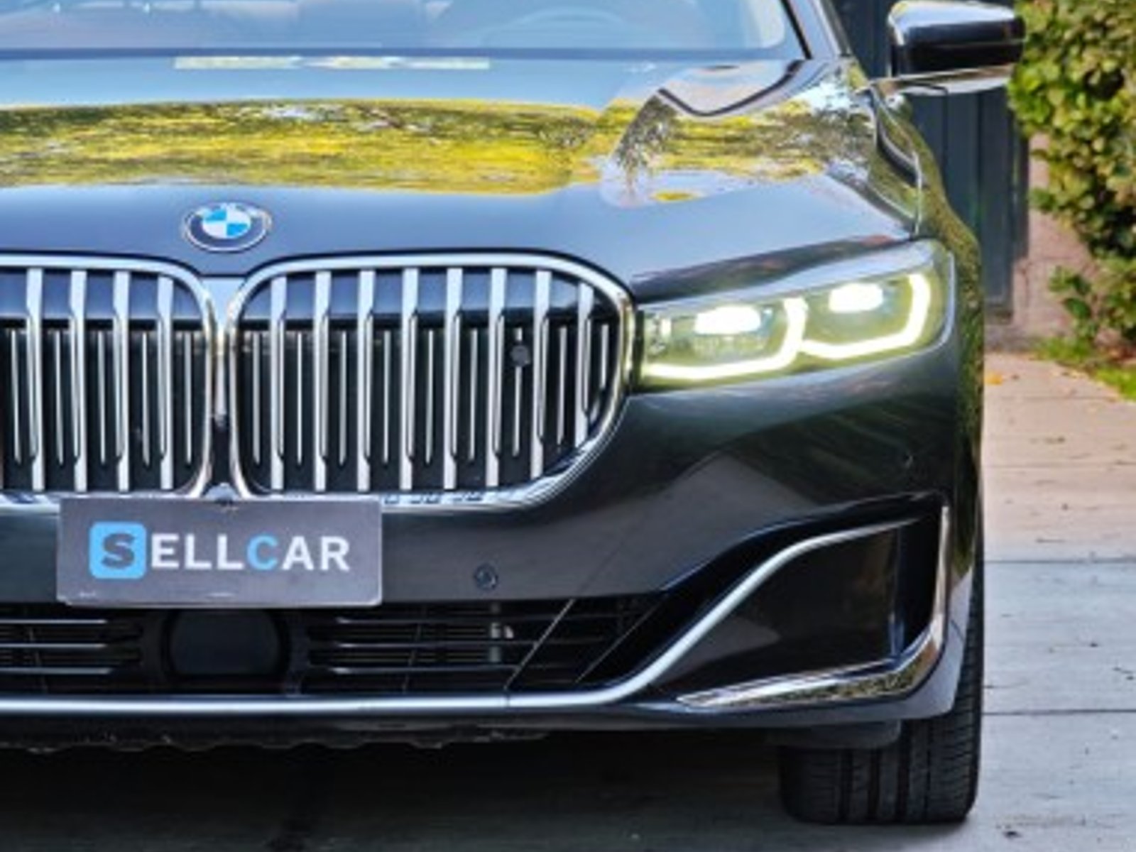 BMW 740i 2022 - Foto 5 de 16