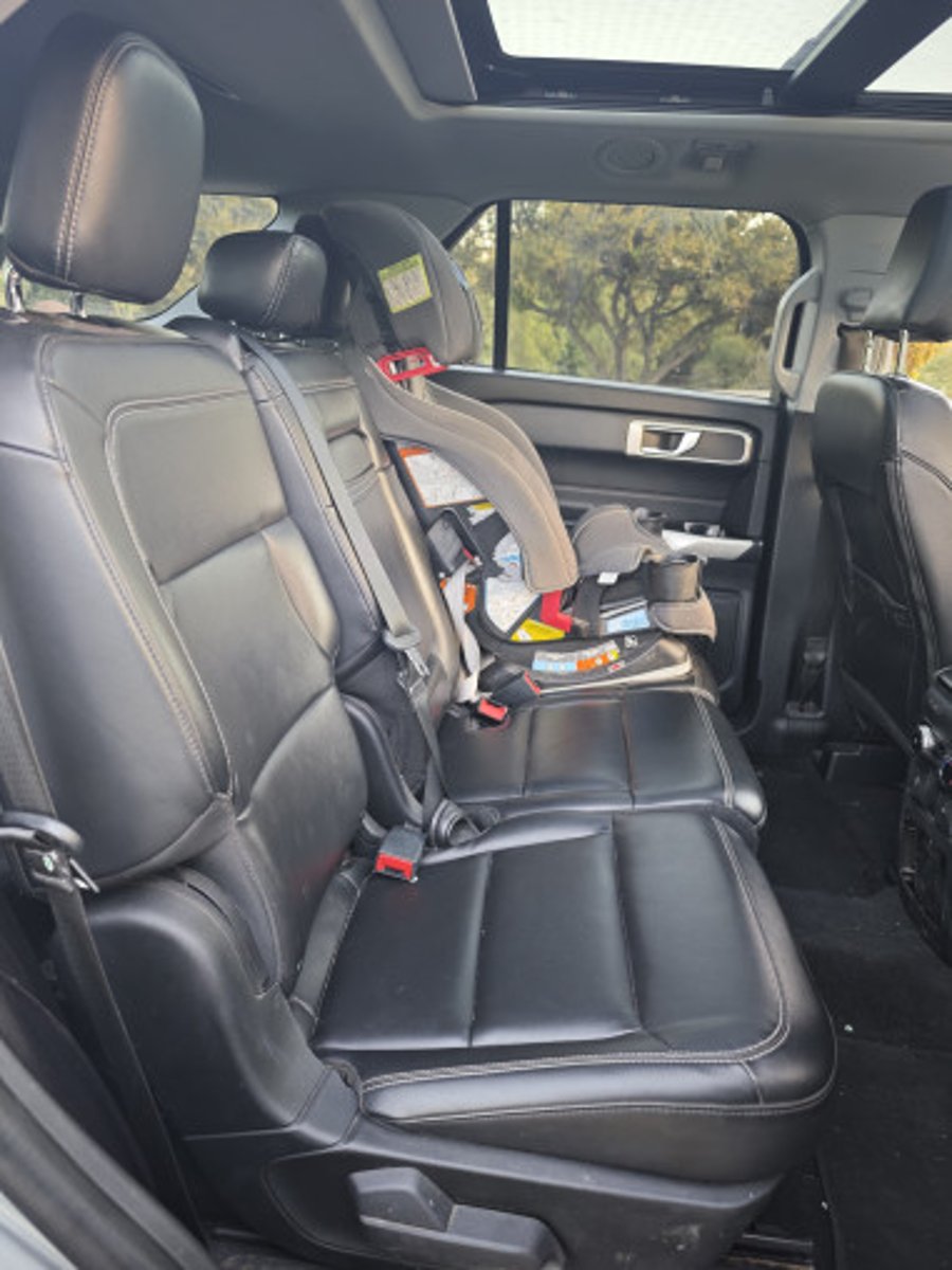 Ford EXPLORER 2023 - Imagen 12 de 14
