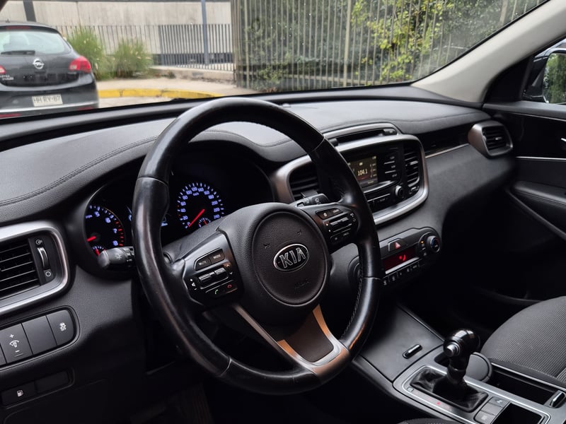 Kia SORENTO 2015 - Imagen 8 de 17