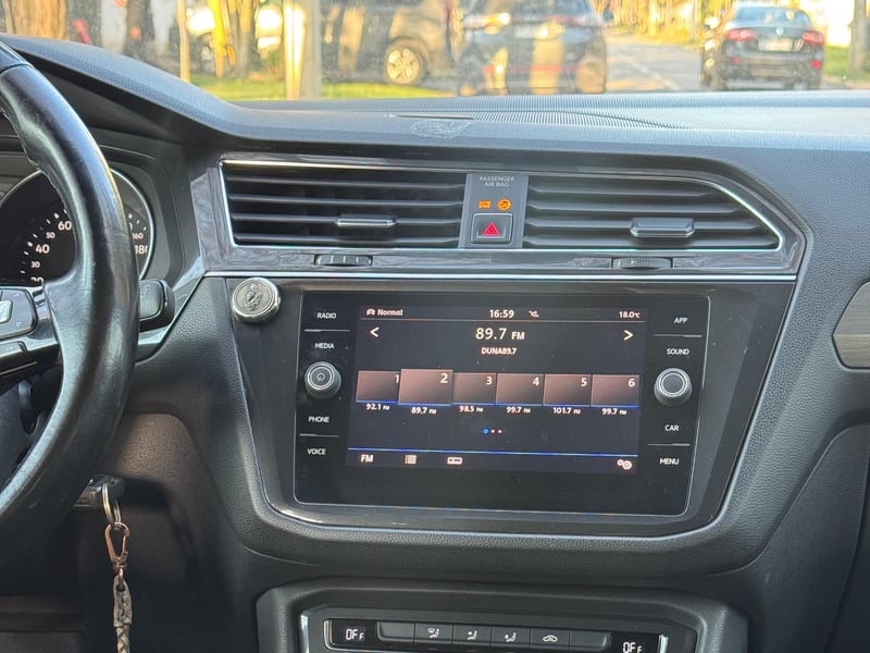Volkswagen TIGUAN 2018 - Imagen 11 de 12