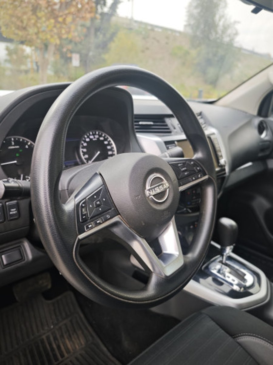 Nissan NAVARA 2024 - Imagen 12 de 17