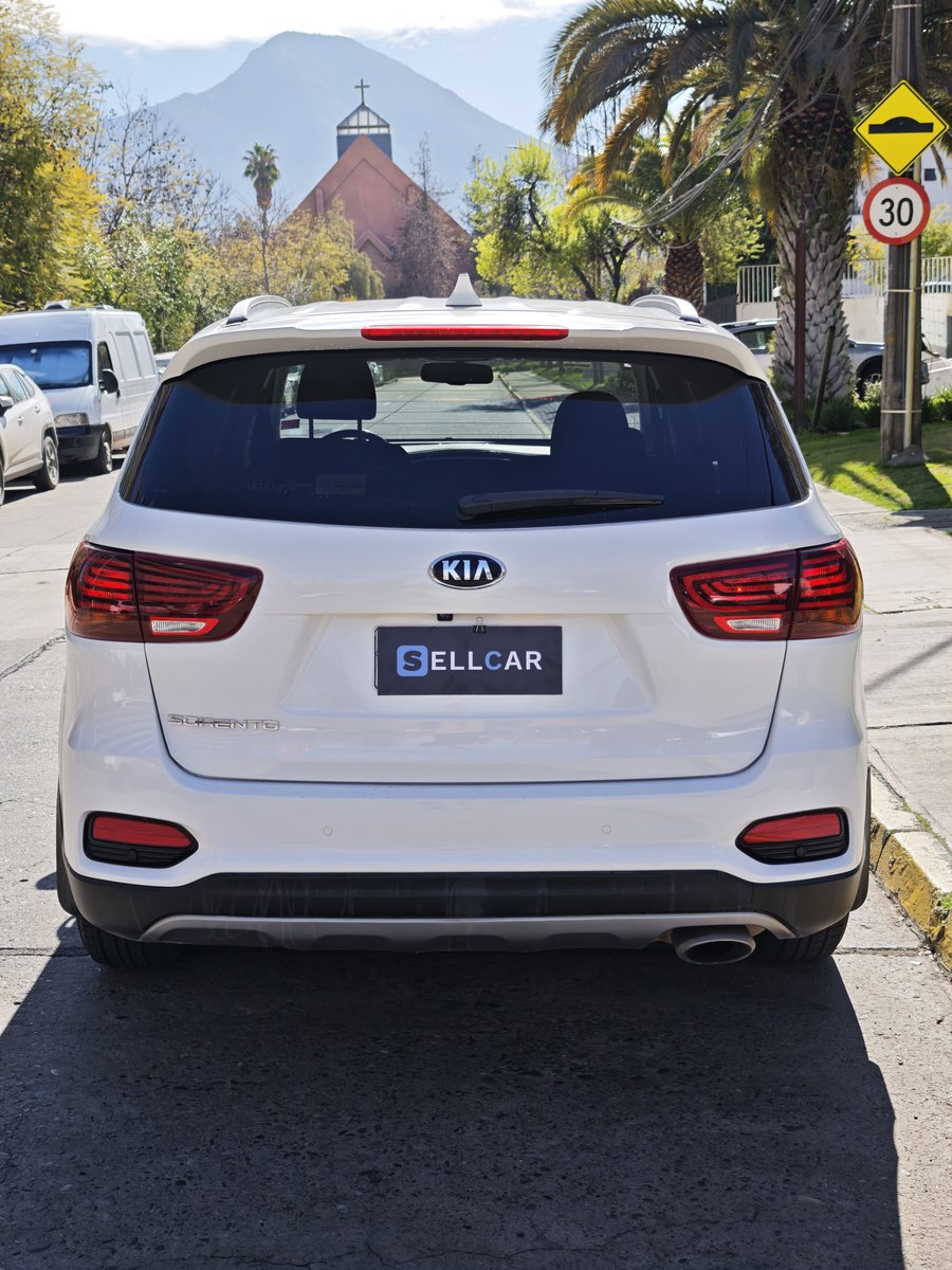 Kia SORENTO 2019 - Imagen 4 de 12