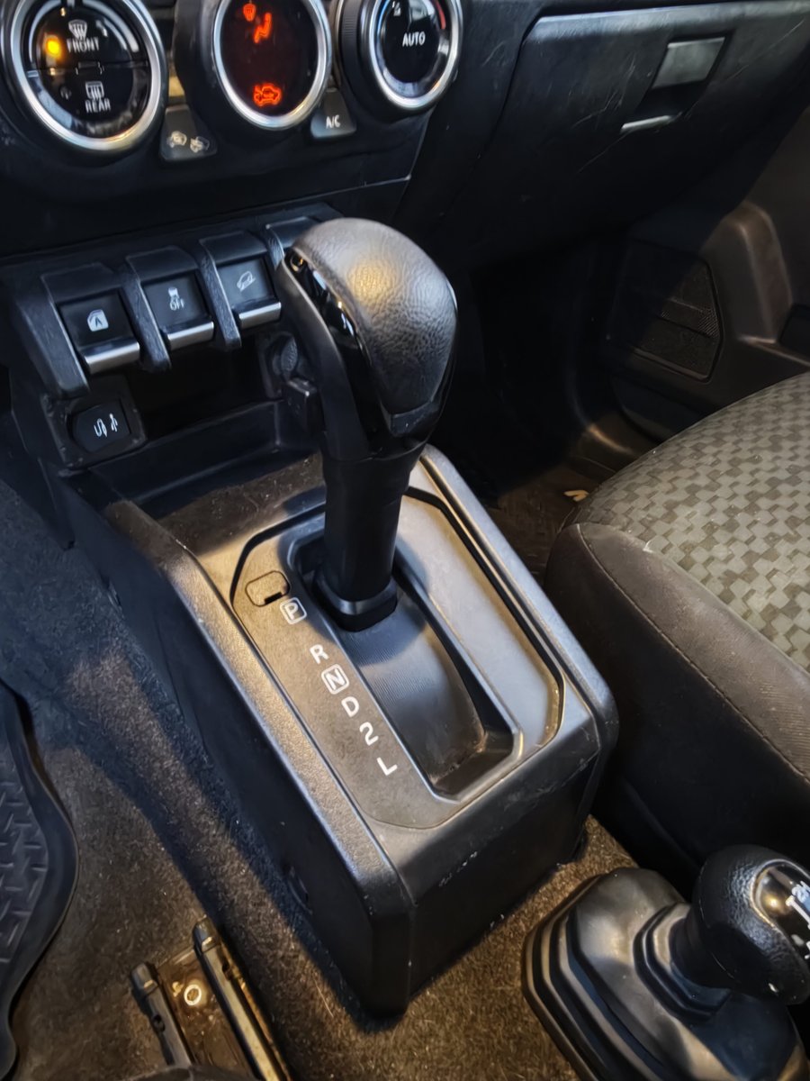 Suzuki JIMNY 2020 - Imagen 9 de 10
