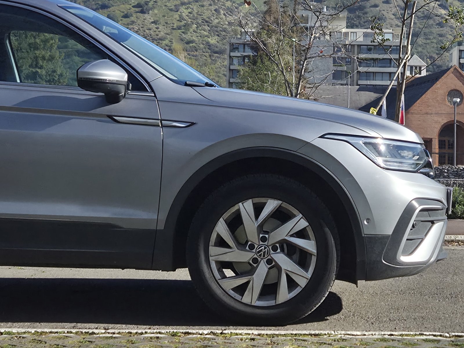 Volkswagen TIGUAN 2025 - Foto 5 de 20