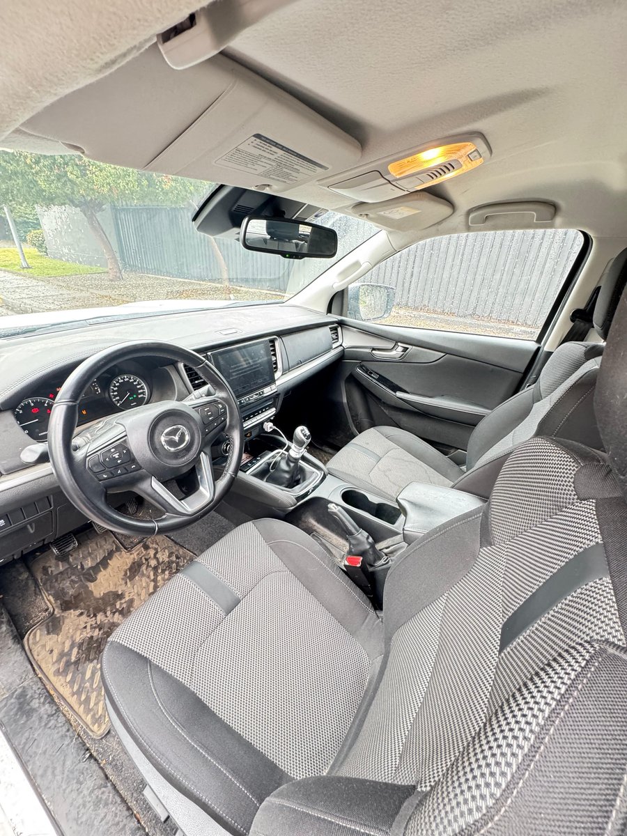Mazda BT-50 2023 - Imagen 9 de 14