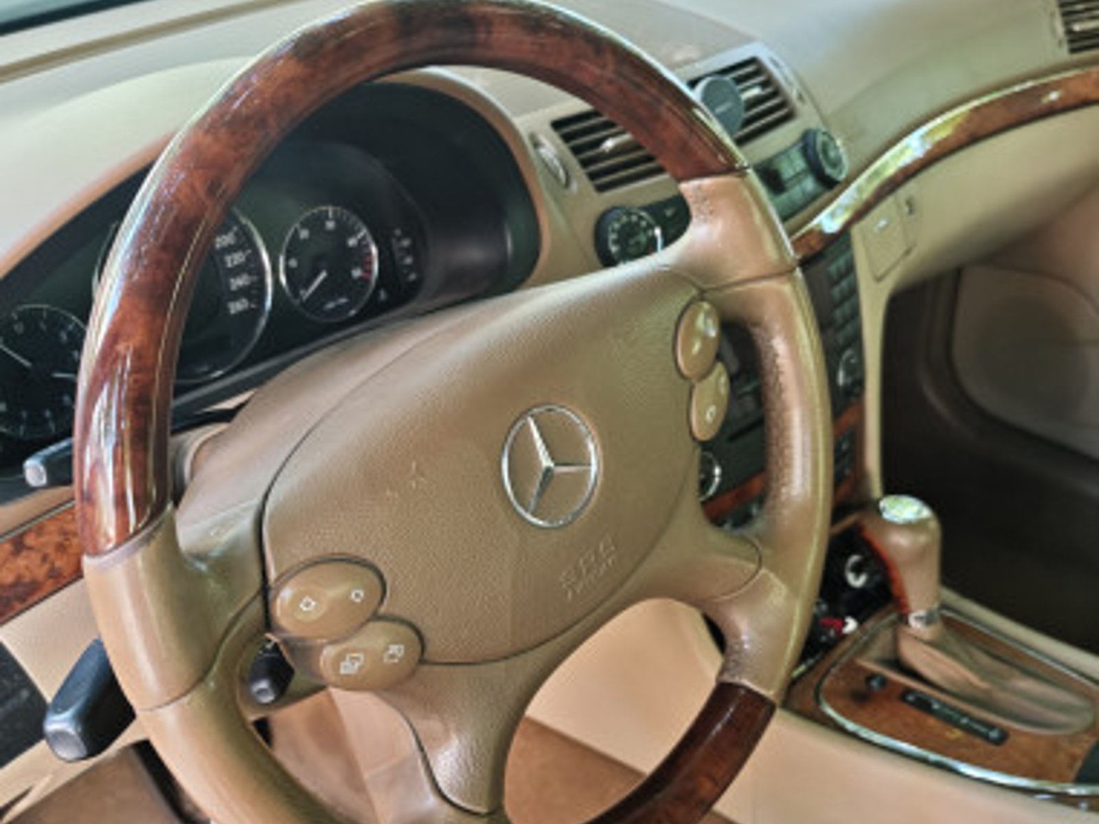 Mercedes-Benz E320 Cdi 2008 - Foto 5 de 16