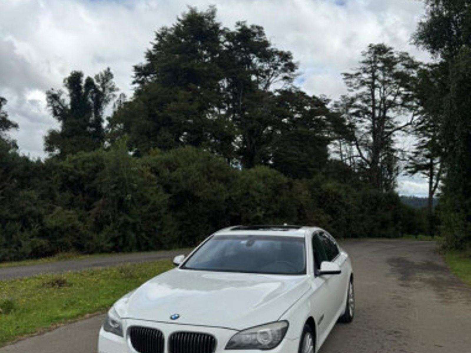 BMW 740I 2010 - Foto 2 de 20