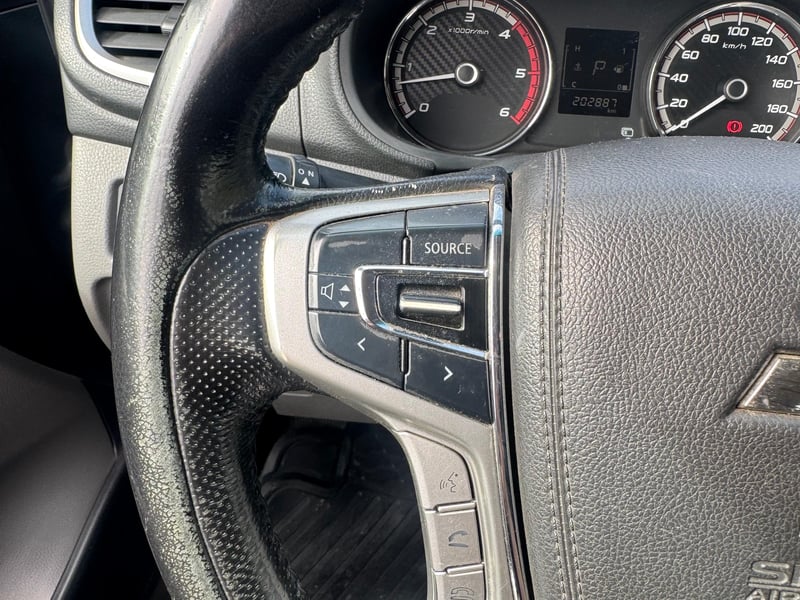 Mitsubishi L200 2018 - Imagen 15 de 17