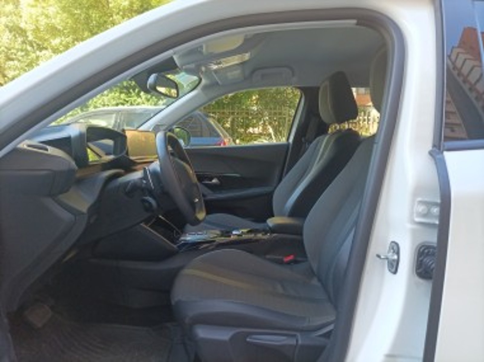 Peugeot 2008 2023 - Imagen 8 de 8