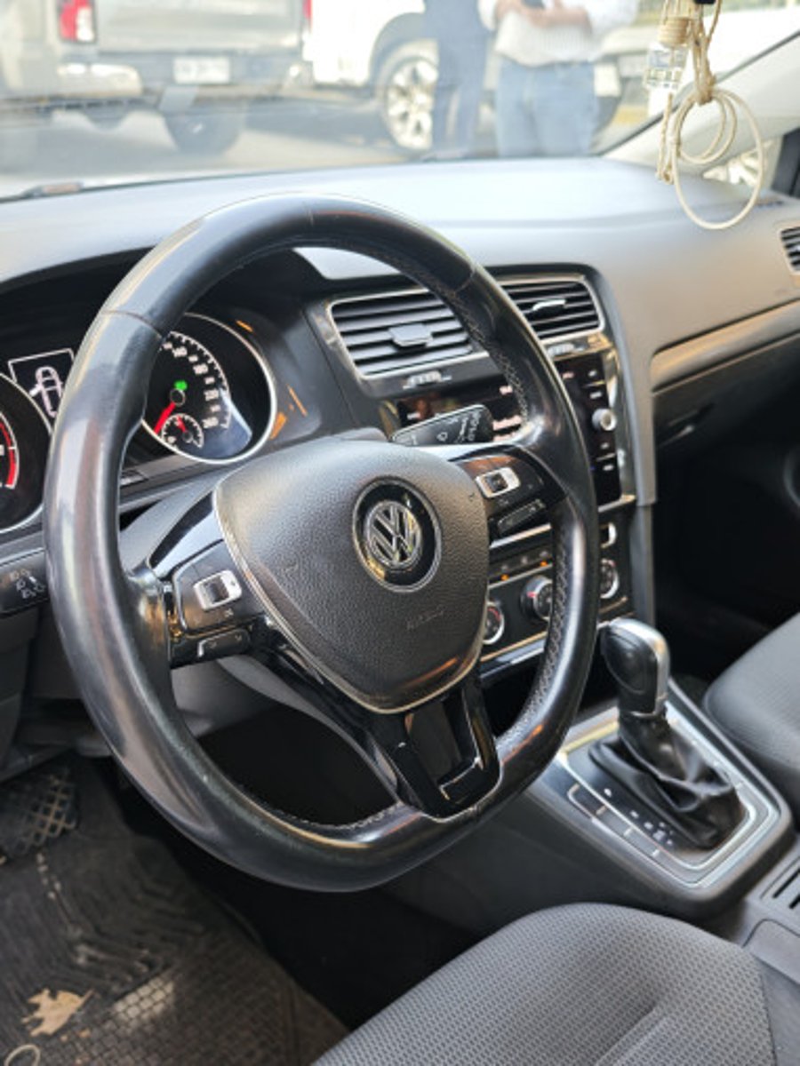 Volkswagen GOLF 2018 - Imagen 6 de 11