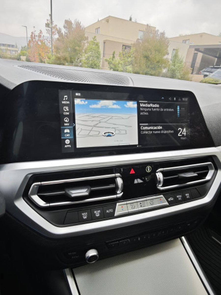 BMW 330E 2021 - Imagen 10 de 18