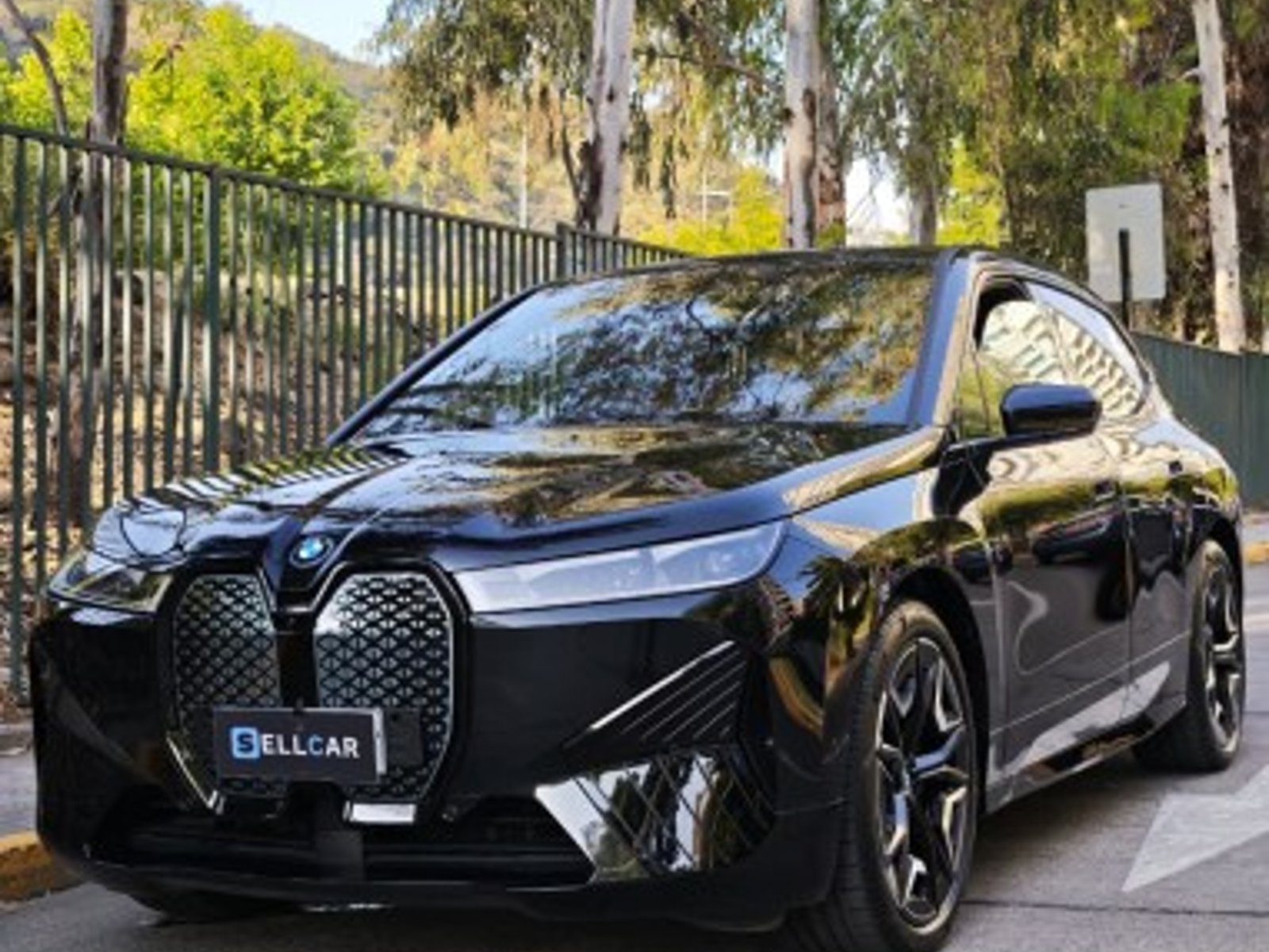 BMW Ix 2023 - Foto 2 de 16