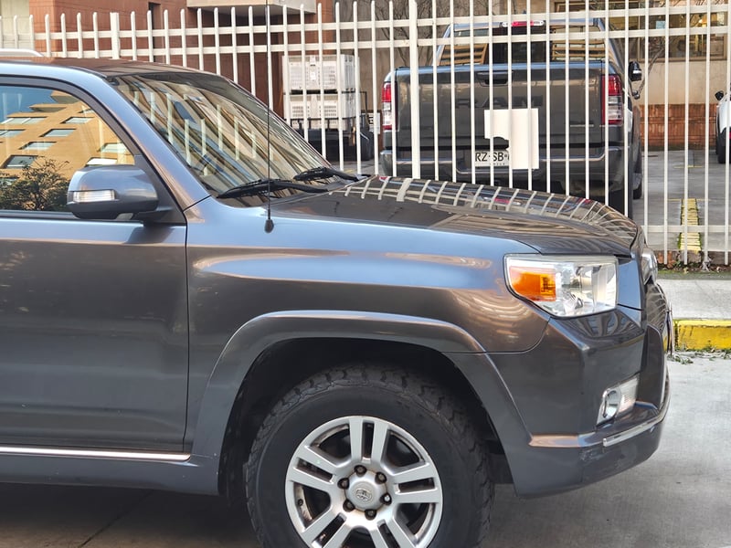 Toyota 4RUNNER 2012 - Imagen 5 de 17