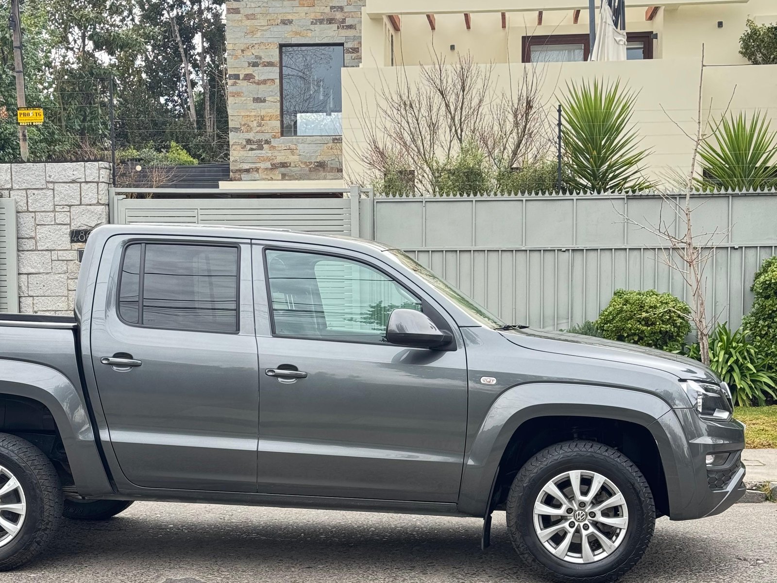 Volkswagen AMAROK 2023 - Foto 4 de 13