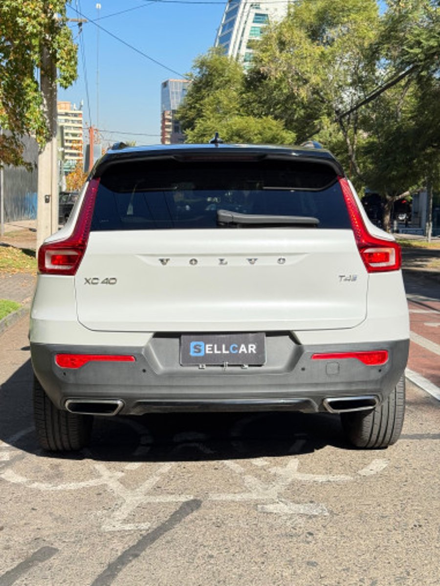 Volvo XC40 2020 - Imagen 5 de 13