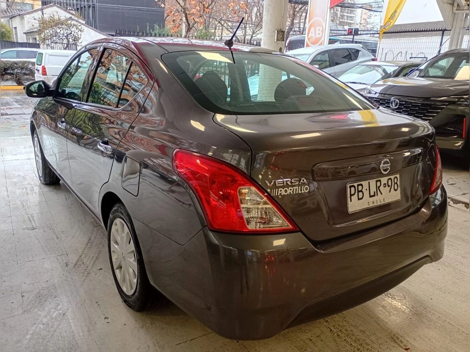 Nissan VERSA Sense MT 2020 - Imagen 9 de 15
