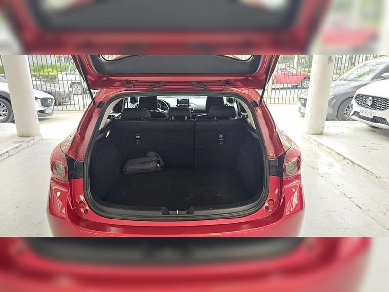 Mazda 3 SPORT 3 sport hb 2.0 2016 - Imagen 9 de 20