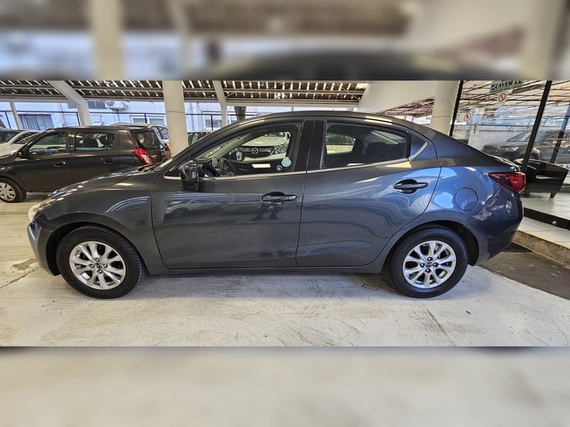 Mazda 2 SEDAN MAZDA NEW 2 1.5 2016 - Imagen 6 de 10