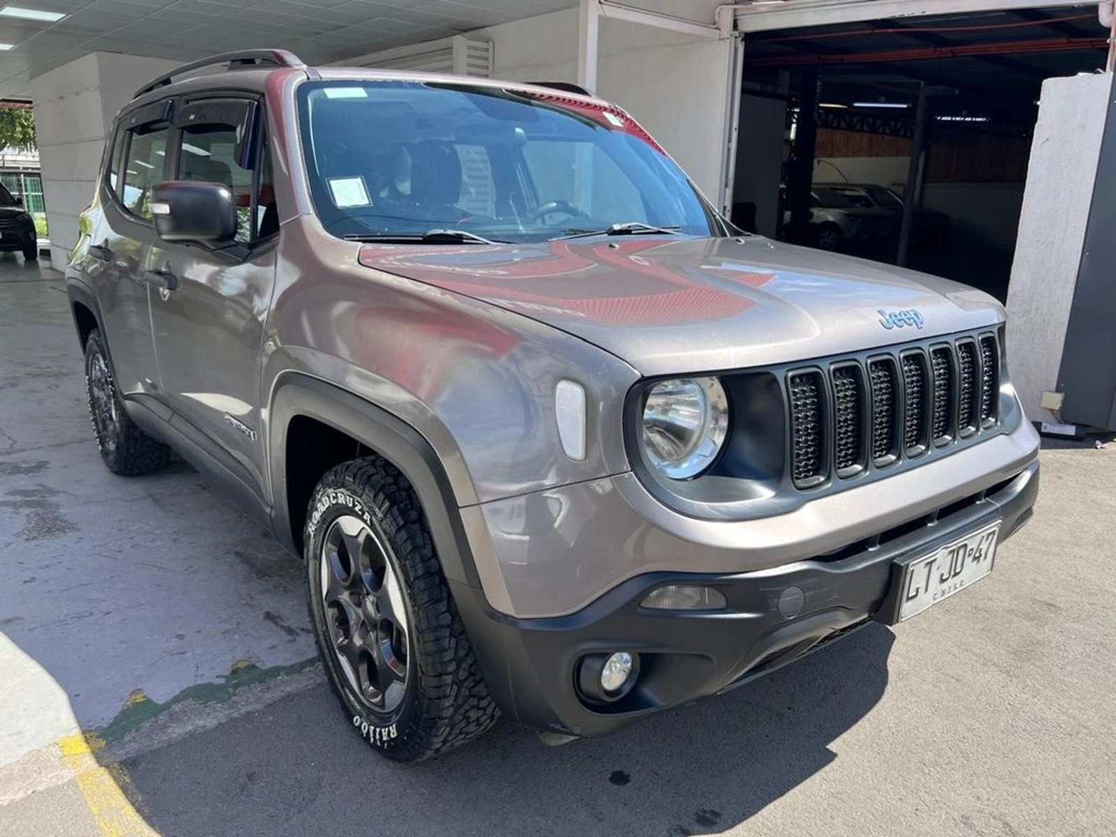 Jeep RENEGADE SPORT 1.7 2020 - Foto 2 de 14