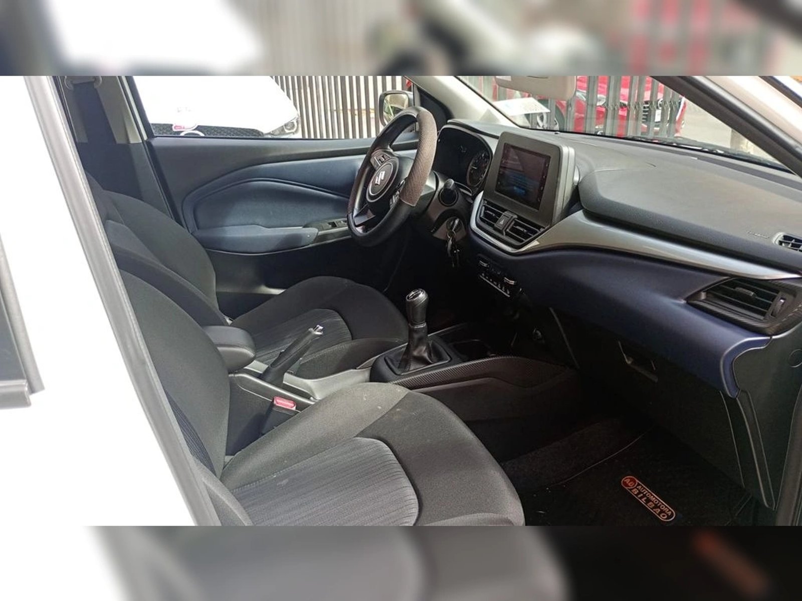 Suzuki BALENO GLS MT 2025 - Imagen 8 de 16