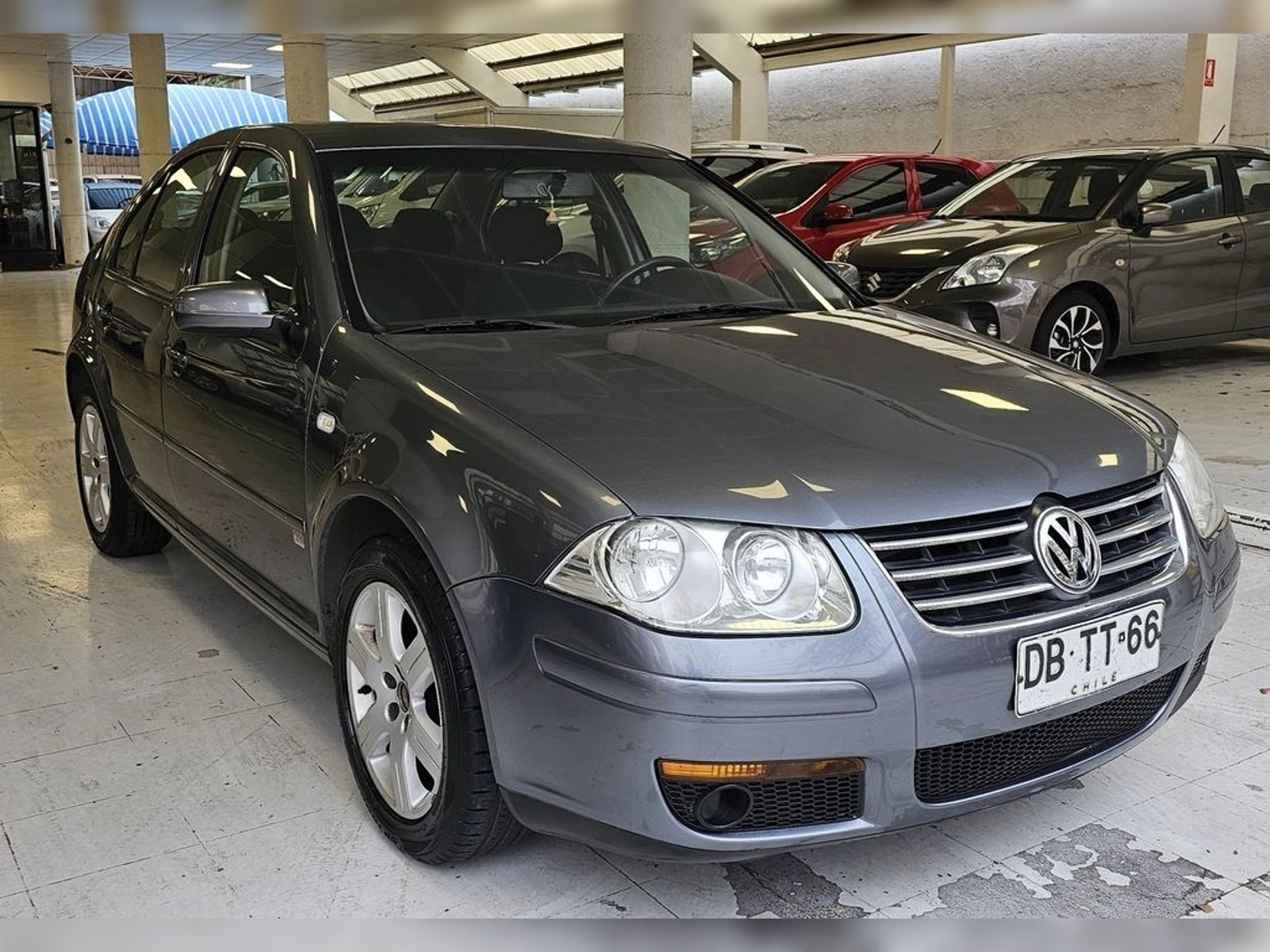 Volkswagen BORA A4 TRENDLINE SKY 2011 - Imagen 3 de 20