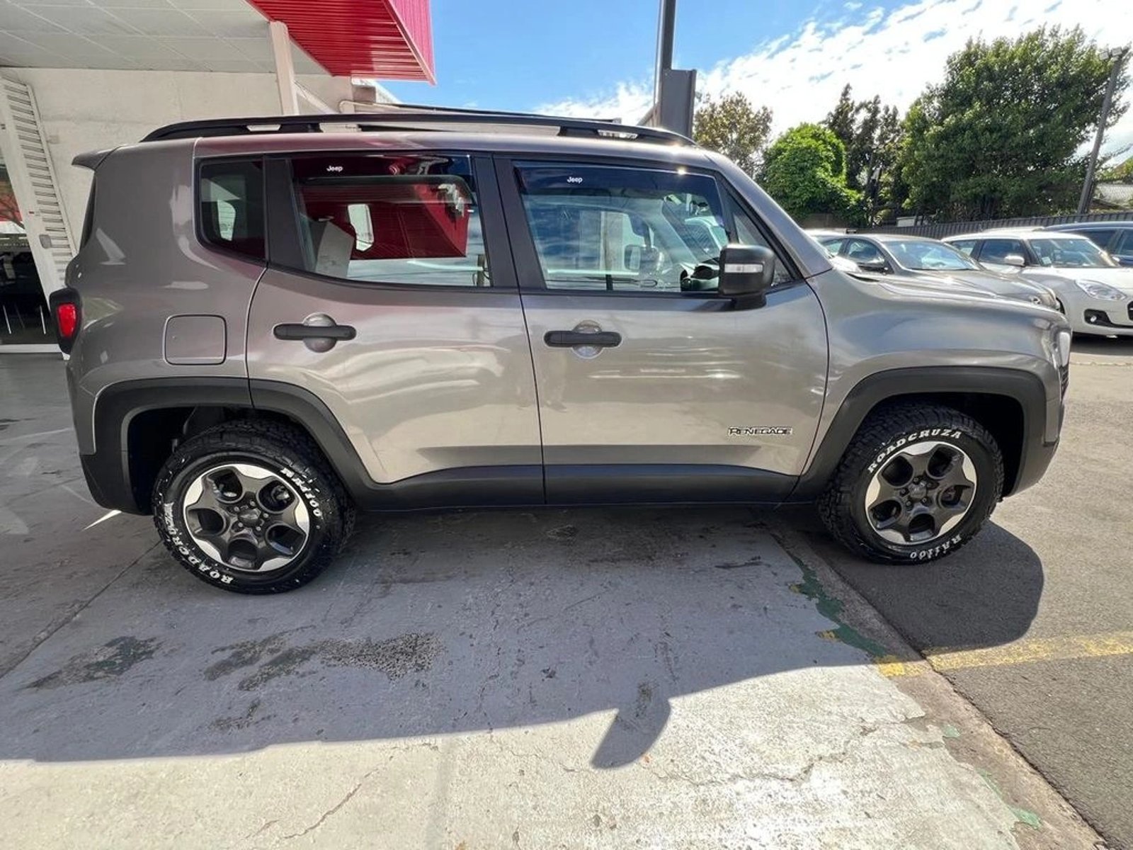 Jeep RENEGADE SPORT 1.7 2020 - Foto 4 de 14