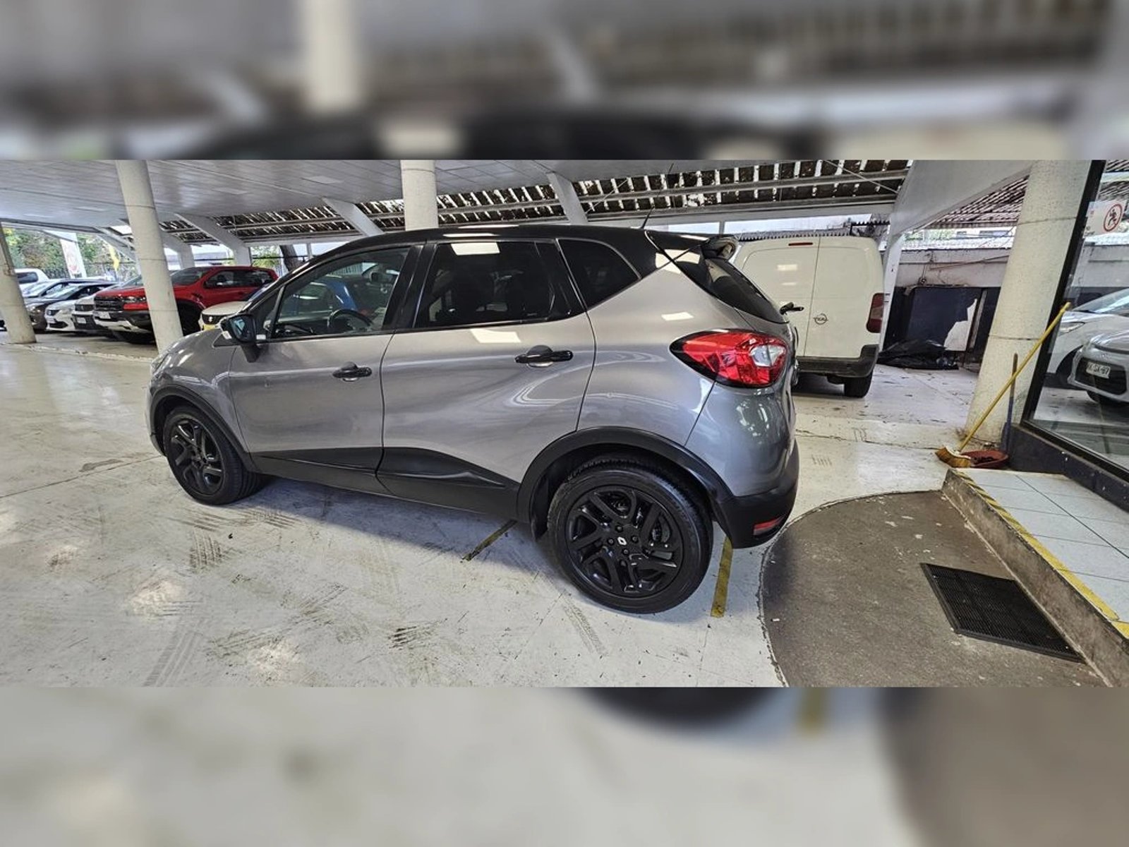 Renault CAPTUR dinamique 2016 - Foto 5 de 17