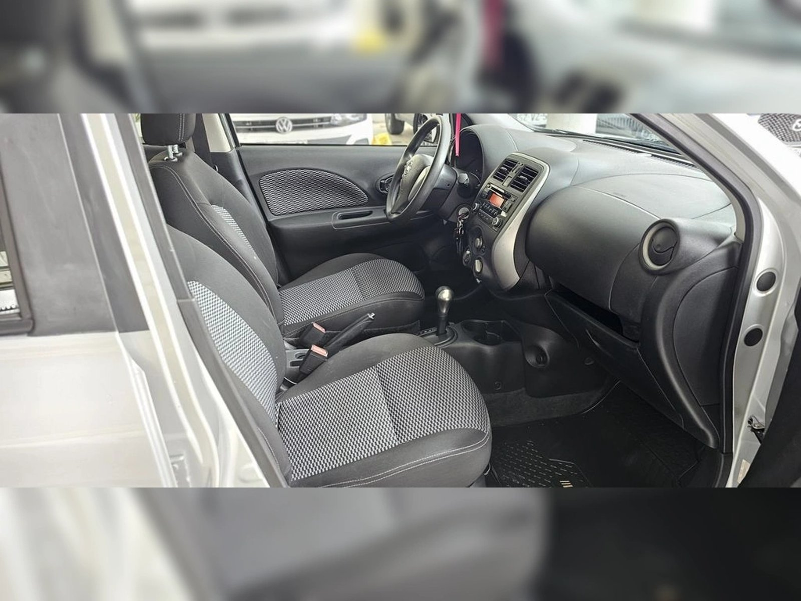 Nissan 180 MARCH 1.6 SENSE AC AT 2018 2018 - Imagen 11 de 20