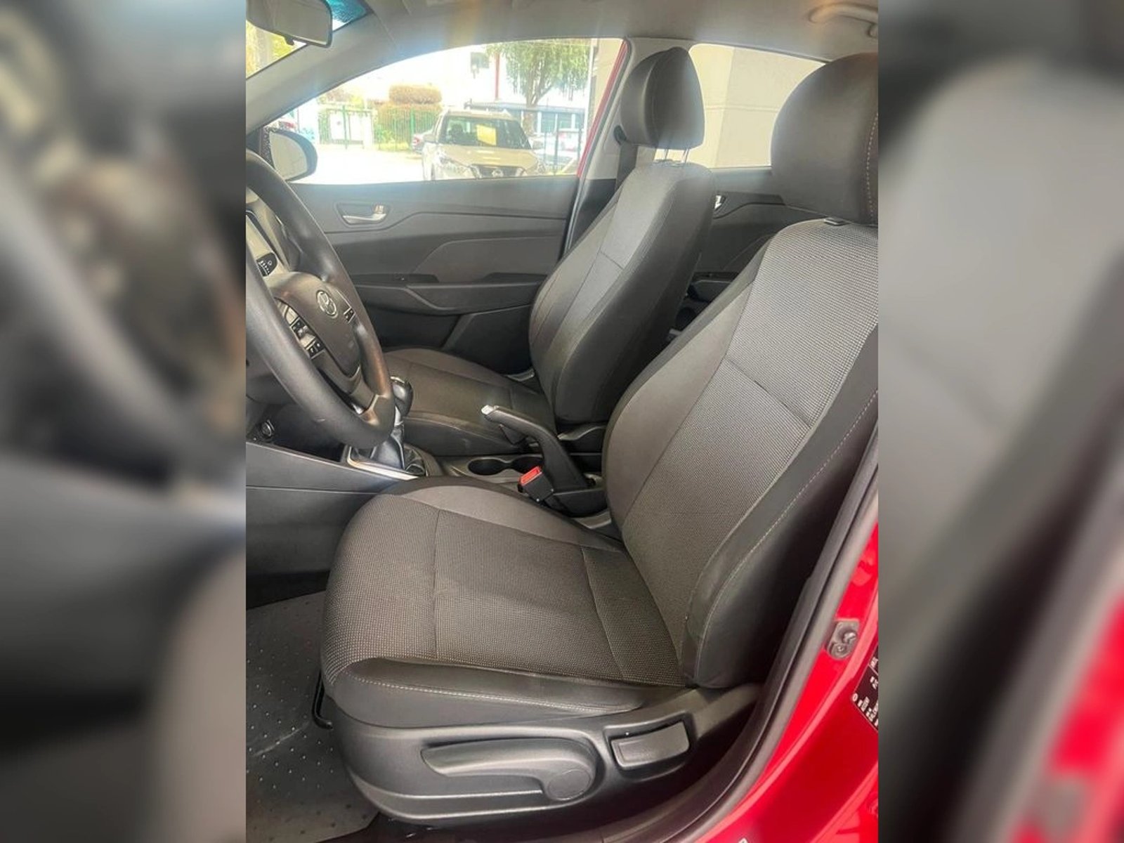 Hyundai ACCENT gl 2022 - Imagen 11 de 13