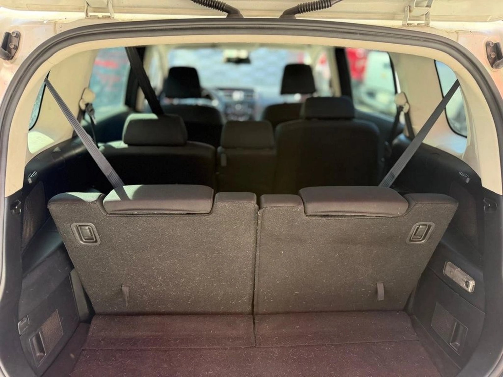 Mazda 5 5 v 2.0 2016 - Imagen 9 de 14