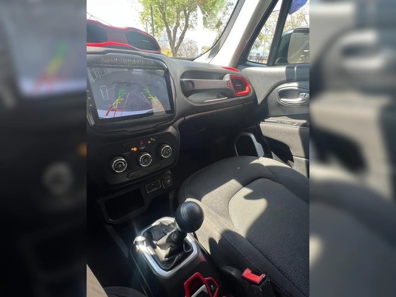 Jeep RENEGADE SPORT 1.7 2020 - Imagen 13 de 14