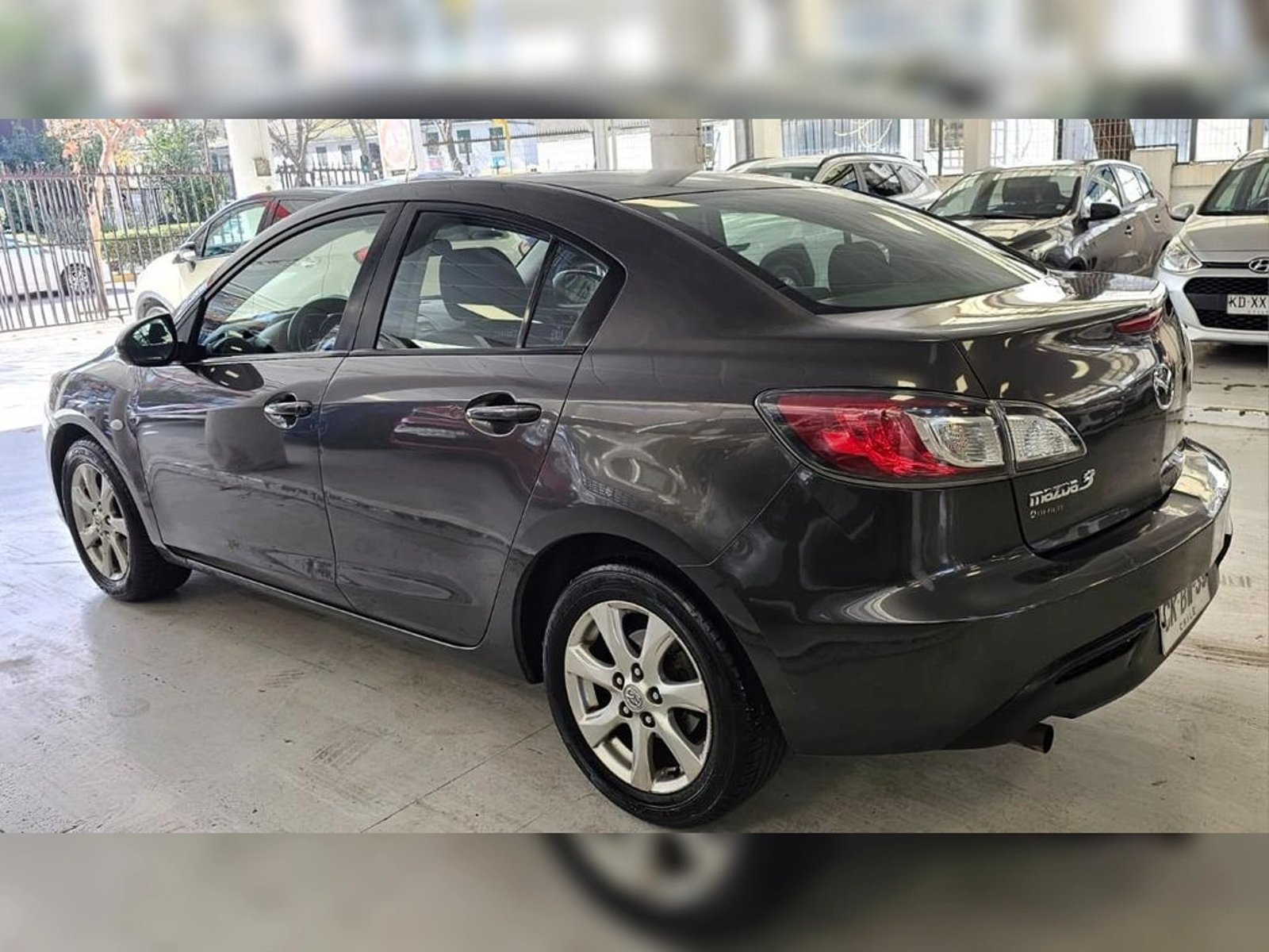 Mazda 3 SEDAN SEDAN 2010 - Imagen 4 de 17
