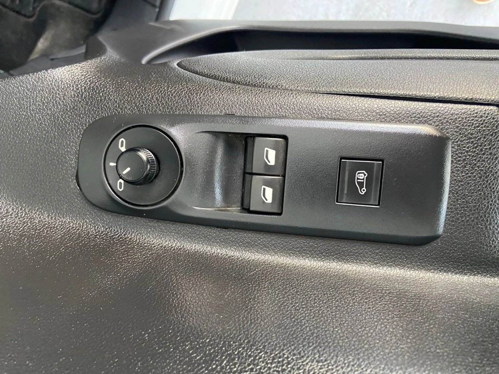PEUGEOT PARTNER 1.6 MT AC 2AB BT DIESEL 2021 - Imagen 17 de 17
