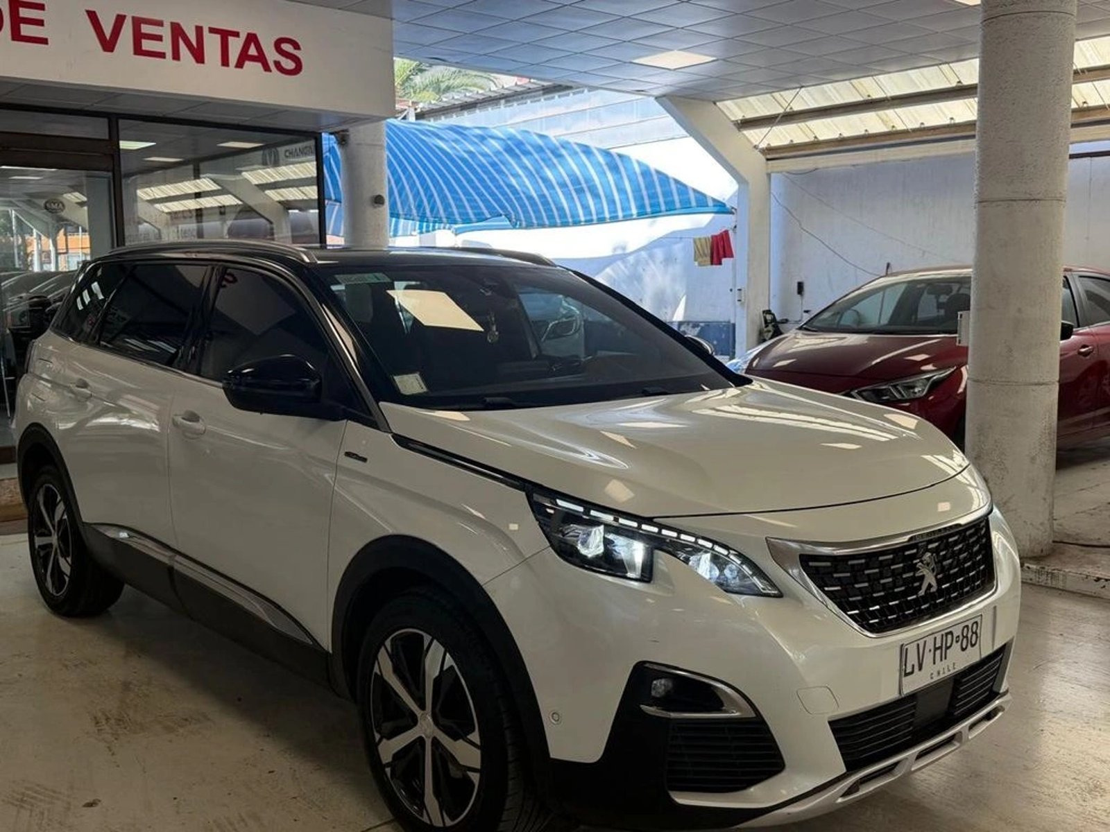 Peugeot 5008 GT LINE 2020 - Foto 3 de 14