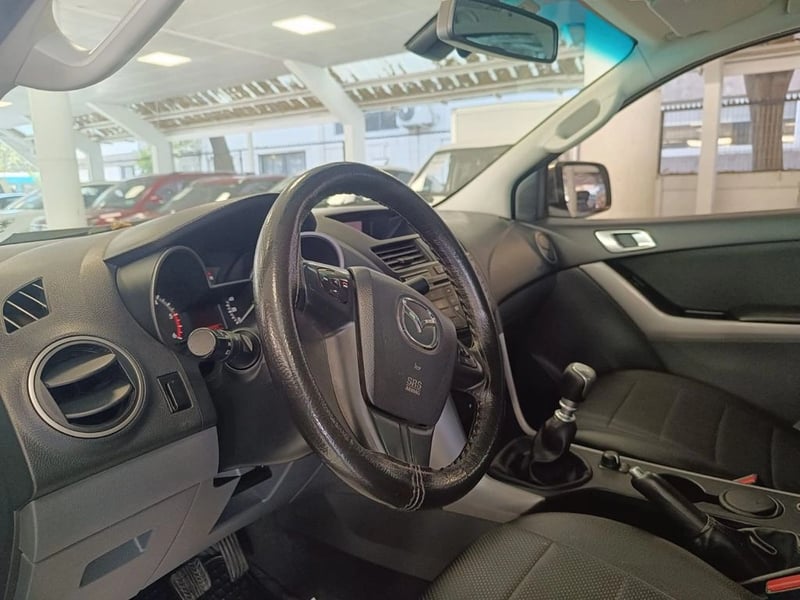Mazda BT-50 DCAB 4X4 2.2 Mt 2021 - Imagen 7 de 14