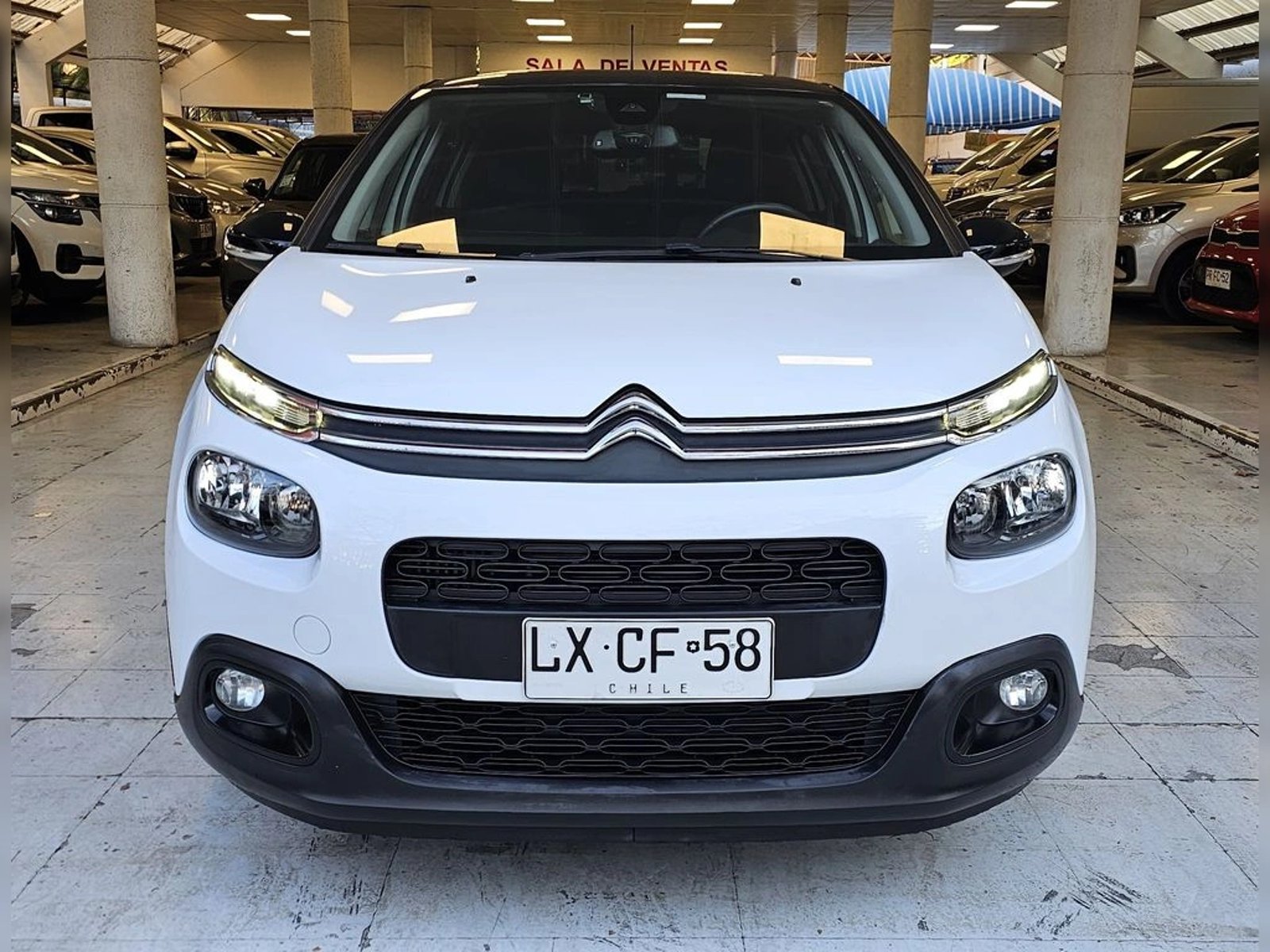Citroën C3 BLUEHDI 1.5 2020 - Foto 2 de 19