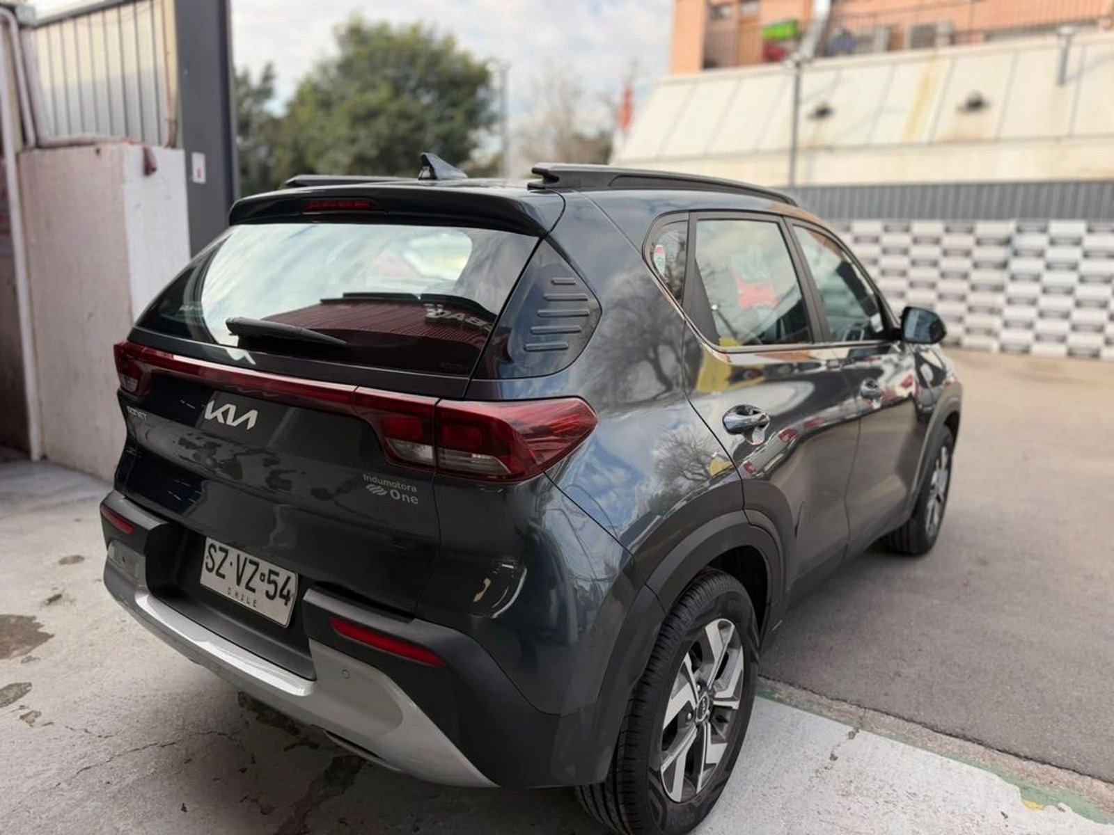 Kia SONET 1.5 EX 4X2 6MT 5P 2023 - Foto 5 de 13