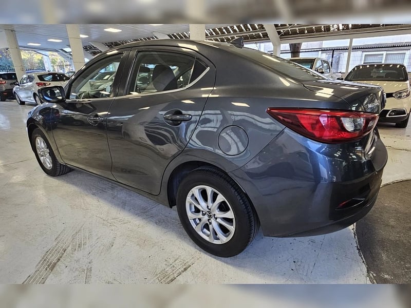Mazda 2 SEDAN MAZDA NEW 2 1.5 2016 - Imagen 7 de 10