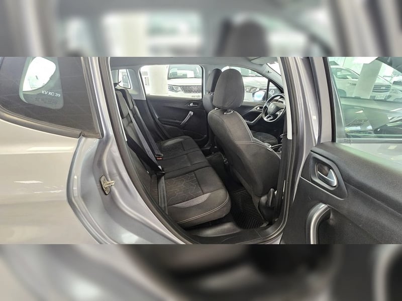 Peugeot 208 PEUGEOT 2008 ACTIVE BLUEHDI 1.6 2019 - Imagen 13 de 18