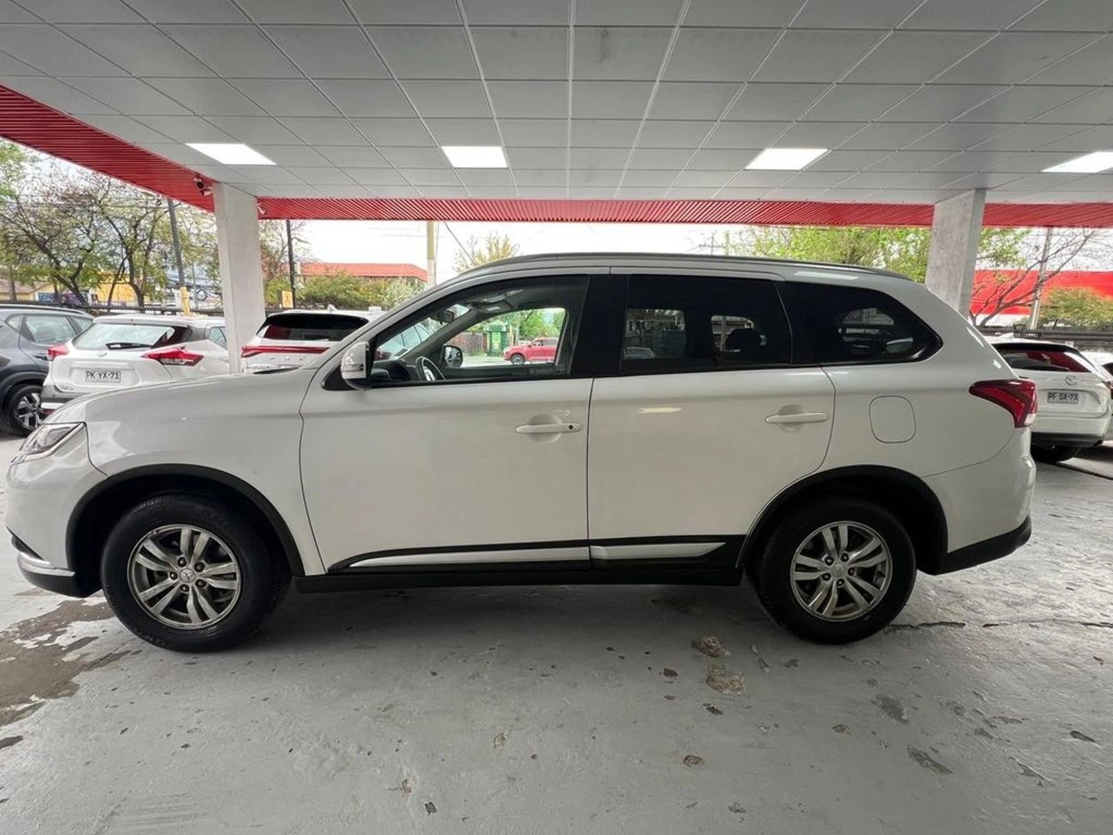 Mitsubishi OUTLANDER CVT 2.0 AUT 2022 - Foto 5 de 14
