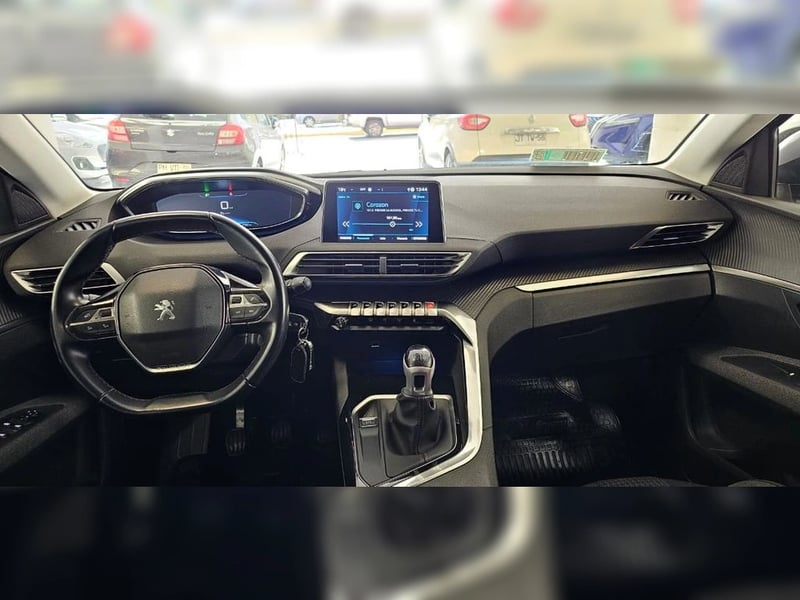 Peugeot 3008 1.5 ACTIVE MT DIESEL 2019 - Imagen 9 de 20