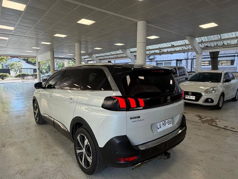 Peugeot 5008 GT LINE 2020 - Imagen 6 de 14