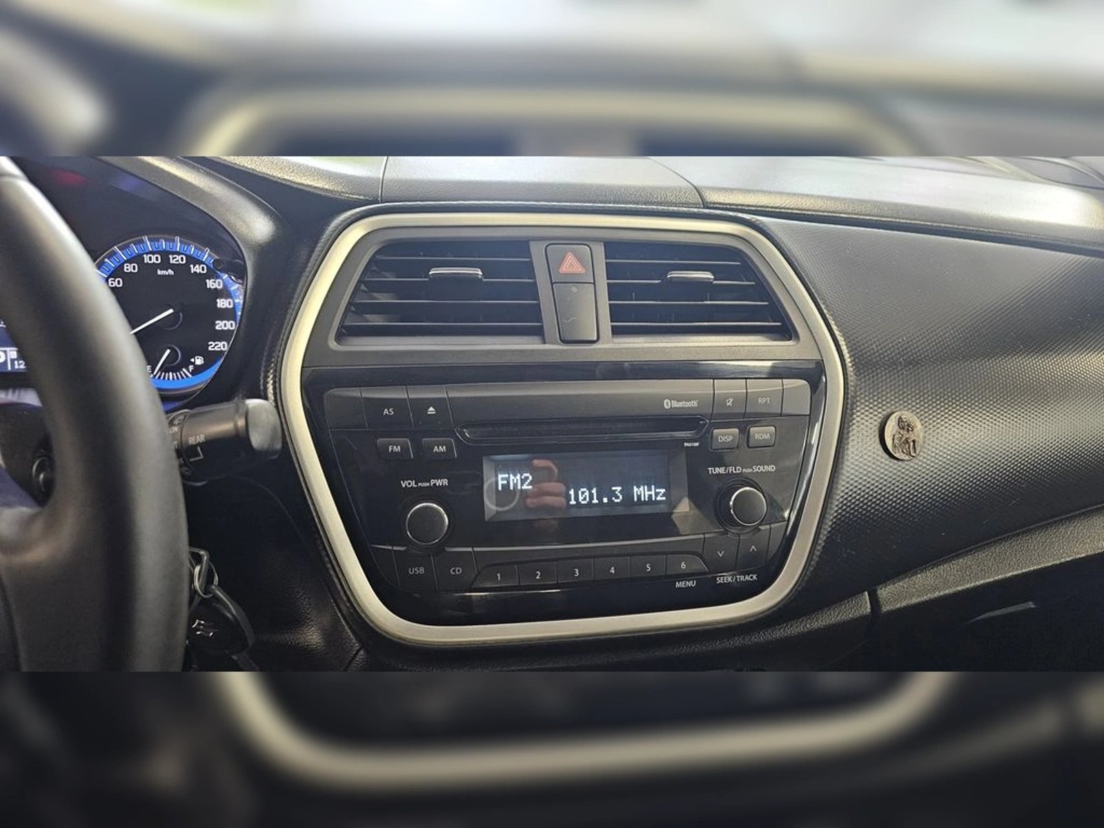 Suzuki SS S-CROSS 1.6 CVT GL AT 4X2 2016 - Foto 4 de 8