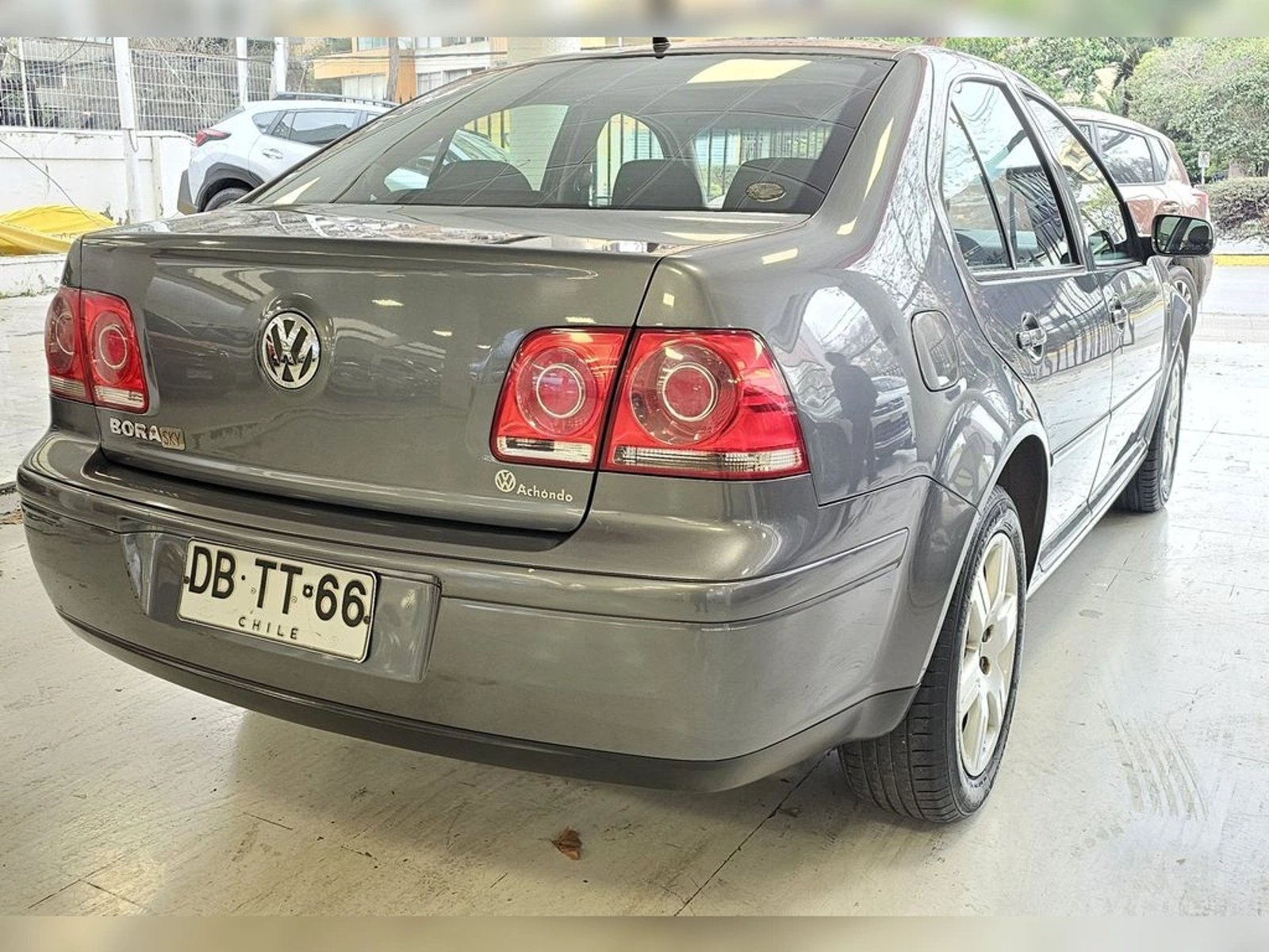 Volkswagen BORA A4 TRENDLINE SKY 2011 - Imagen 10 de 20