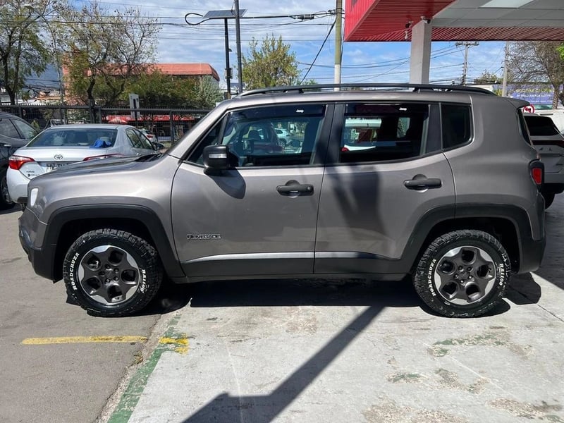 Jeep RENEGADE SPORT 1.7 2020 - Imagen 5 de 14
