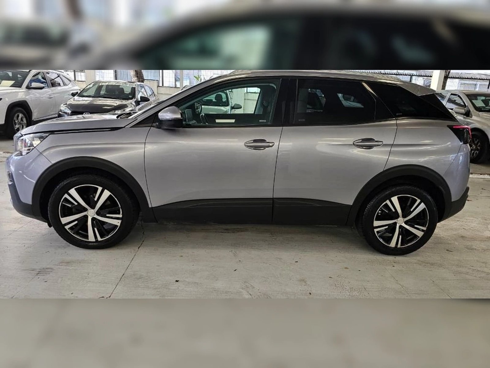 Peugeot 3008 1.5 ACTIVE MT DIESEL 2019 - Imagen 8 de 20