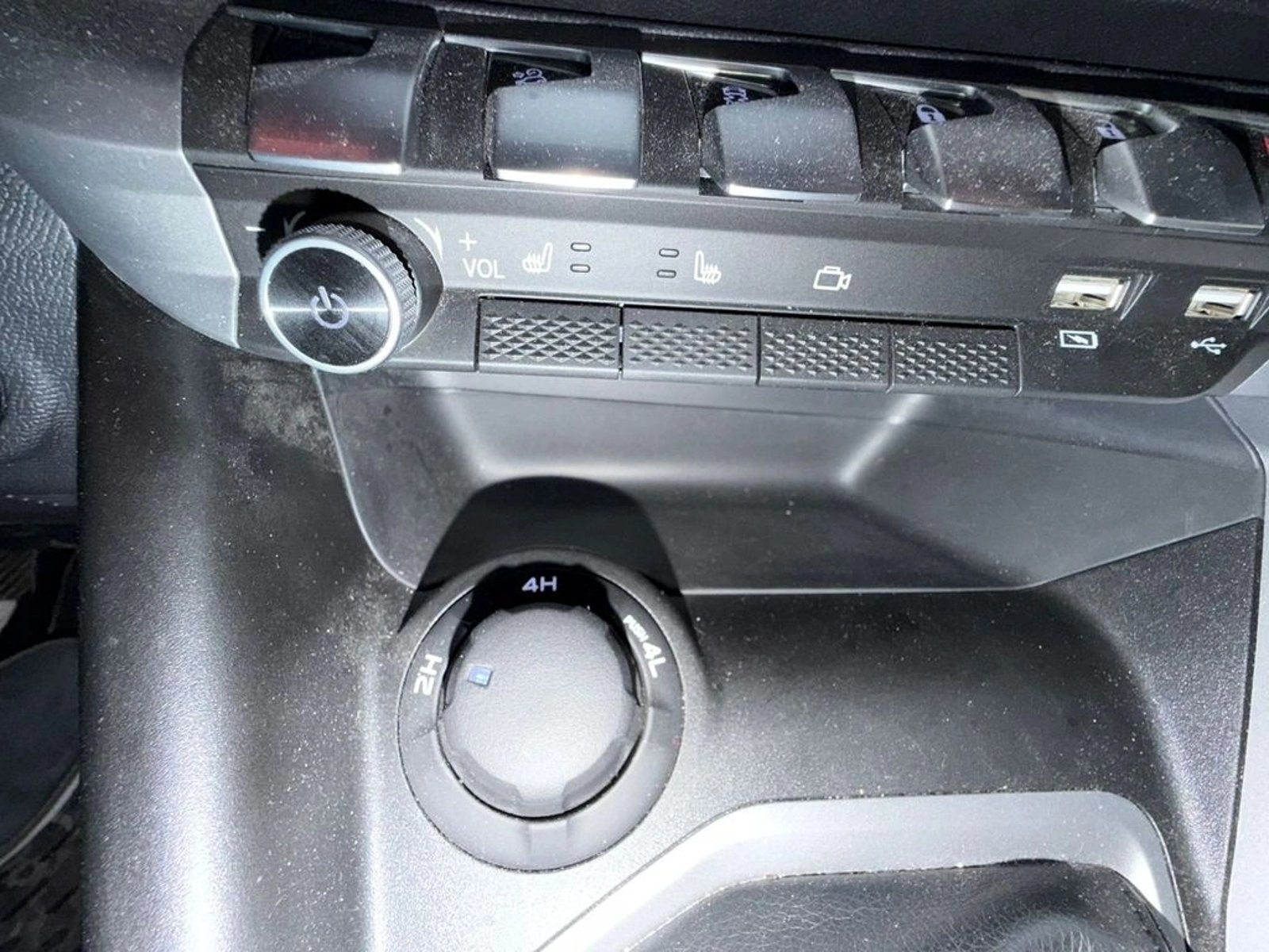 CHANGAN HUNTER FULL 4X4 2025 - Imagen 15 de 17